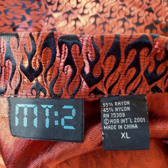 MT:2 Hot Topic Shirt Mens Size XL Metallic Red Black Flames Button Short Sleeve - Picture 8 of 9